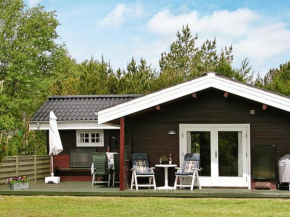 Three-Bedroom Holiday home in Ålbæk 48 in Ålbæk